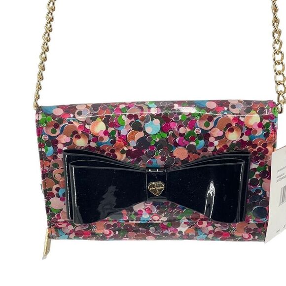 Betsey Johnson Womens Clutch Sling Bag Multicolor Gold Chain Bowknot Adjustable - Picture 1 of 15